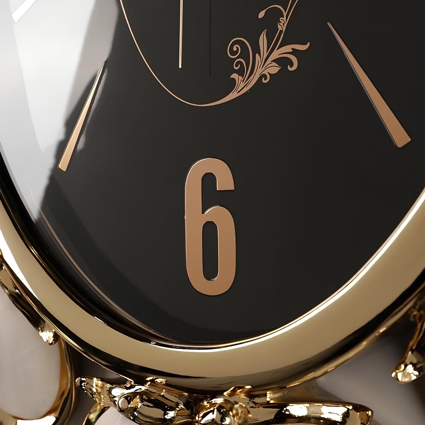 Luxury Handmade Abalone and Mother of Pearl Inlaid Round Wall Clock - Homevalley.co.uk
