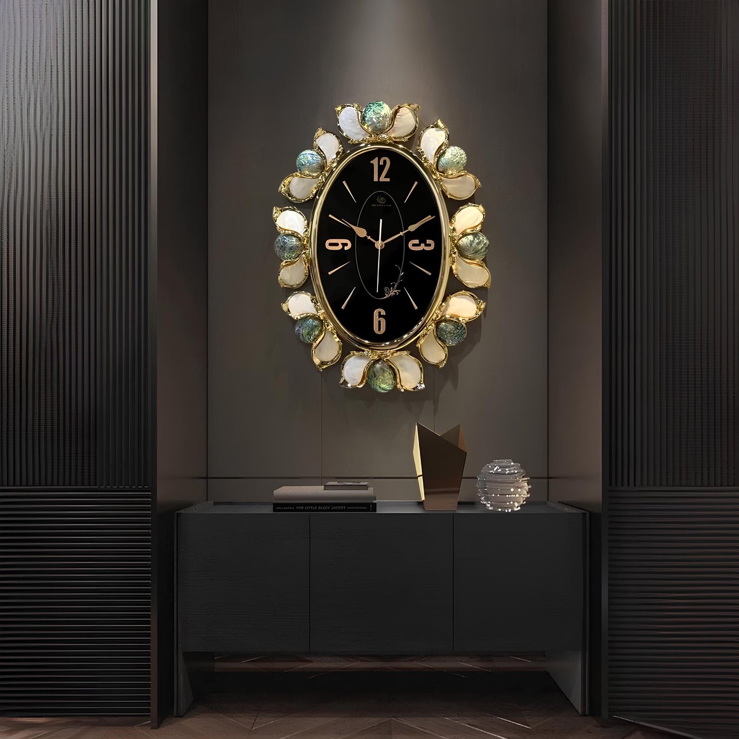 Luxury Handmade Abalone and Mother of Pearl Inlaid Round Wall Clock - Homevalley.co.uk