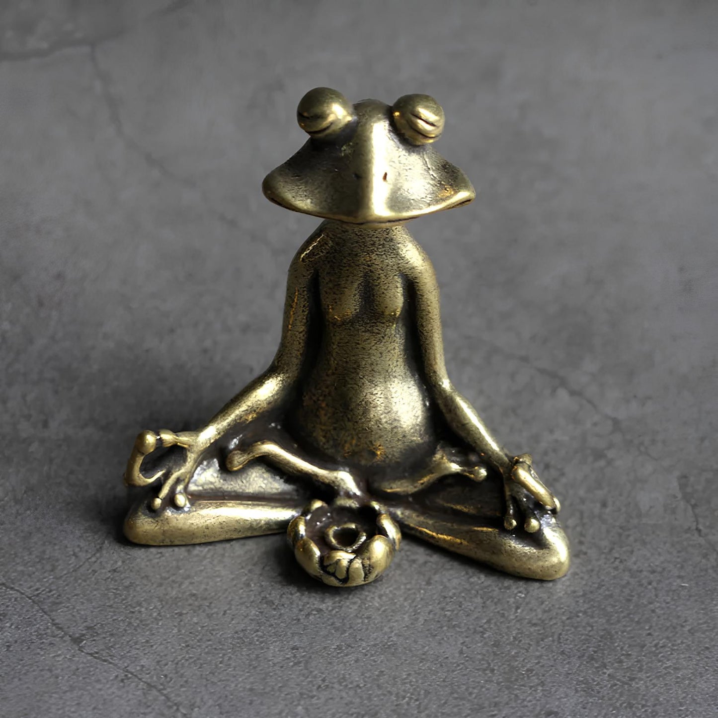 Brass Colour Meditating Frog Figurine Incense Holder – Zen Décor for Mindfulness and Meditation - Homevalley.co.uk