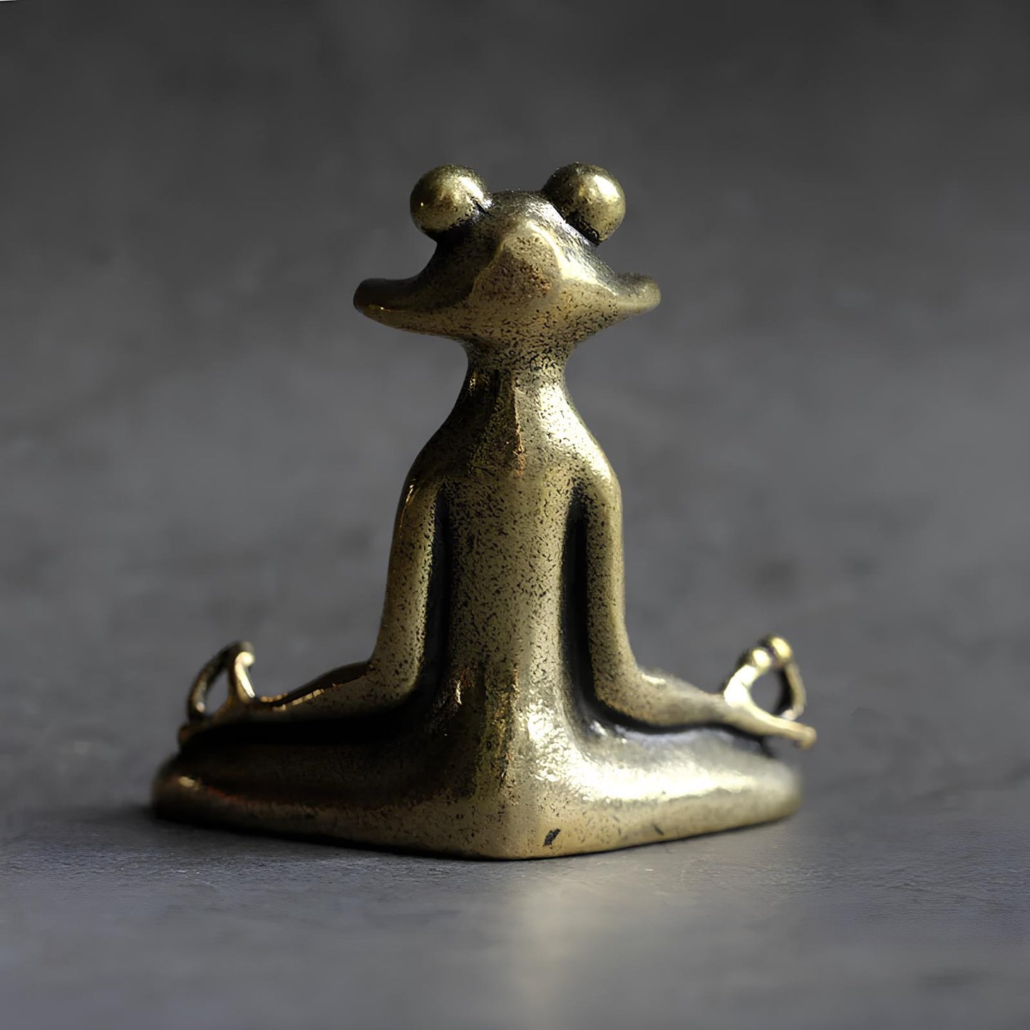 Brass Colour Meditating Frog Figurine Incense Holder – Zen Décor for Mindfulness and Meditation - Homevalley.co.uk