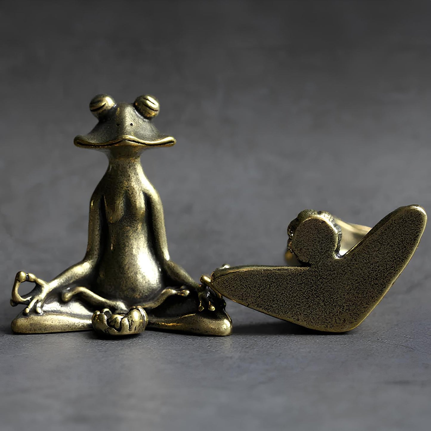 Brass Colour Meditating Frog Figurine Incense Holder – Zen Décor for Mindfulness and Meditation - Homevalley.co.uk