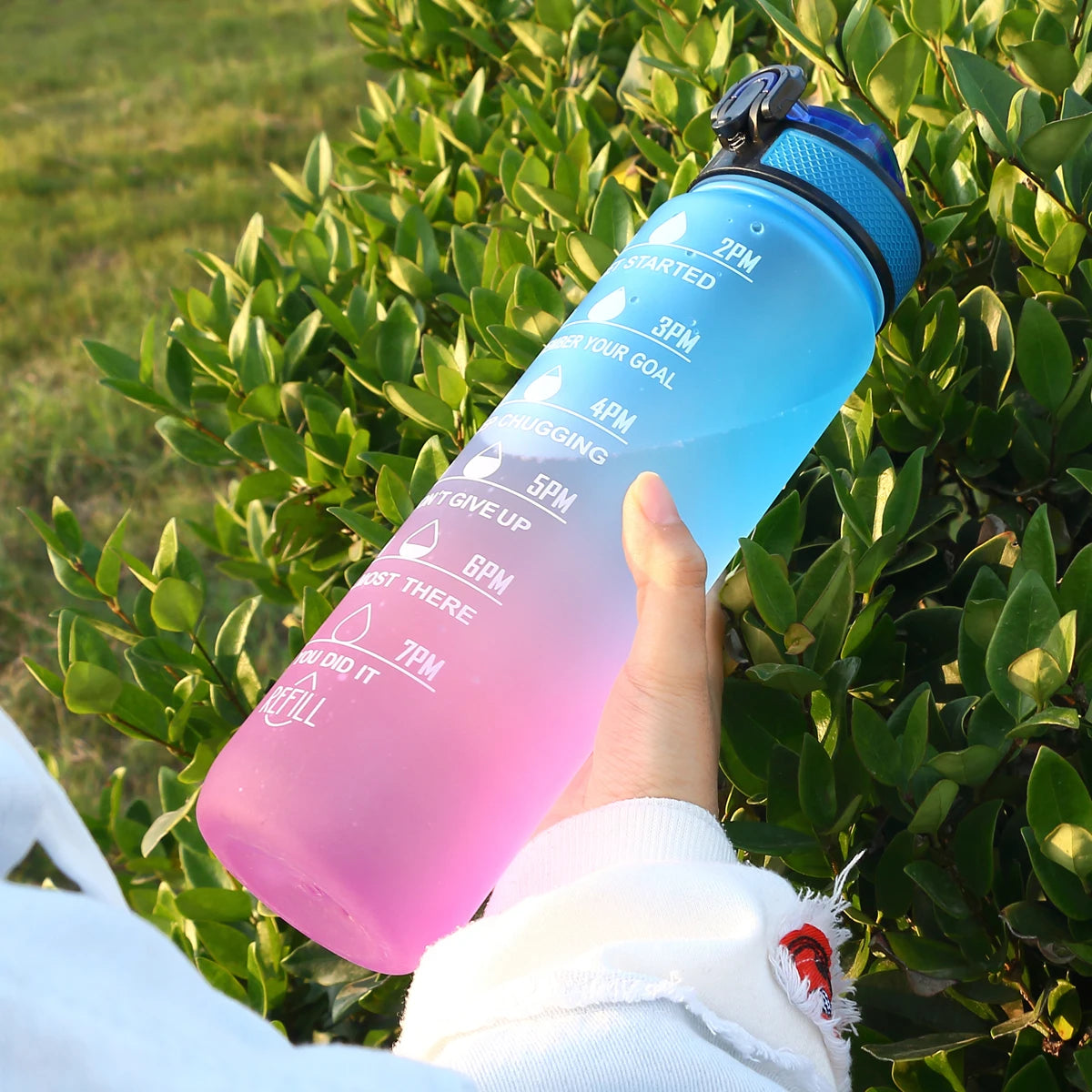 Gradient Color Motivational Water Bottle with Time Marker Leak-proof Cup,1L - Homevalley.co.uk