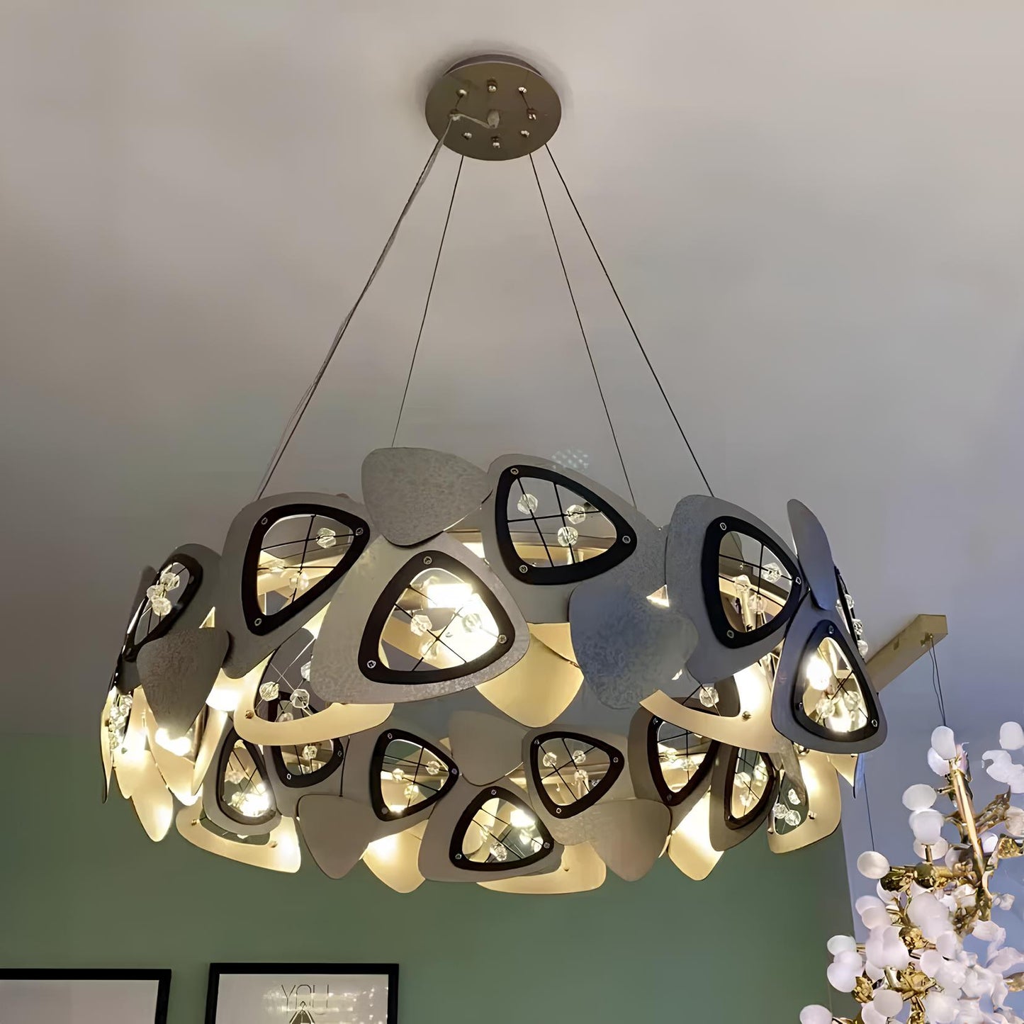 Luxury LED Chandelier - Homevalley.co.uk