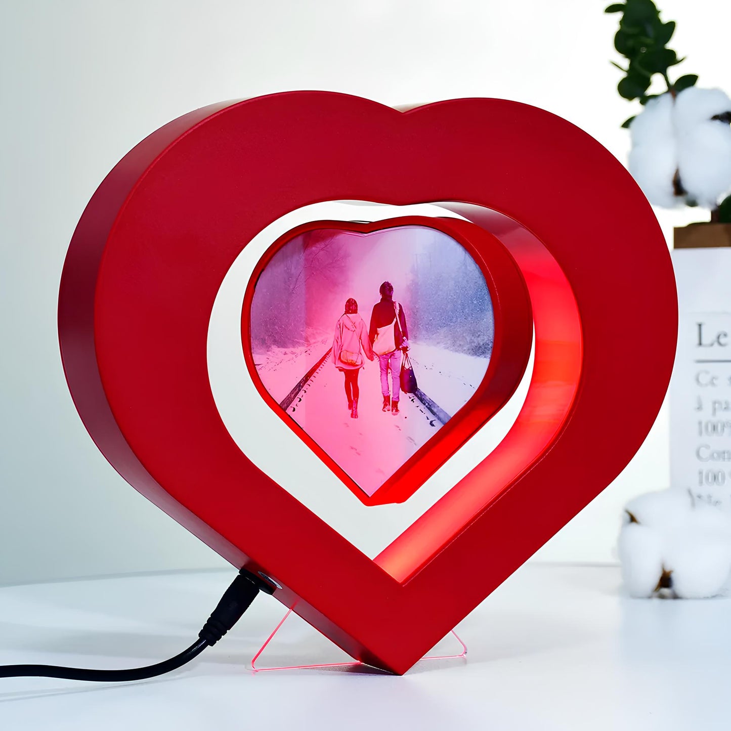 Magnetic Levitating Floating Heart Shaped Photo Frame Valentine's Day - Homevalley.co.uk
