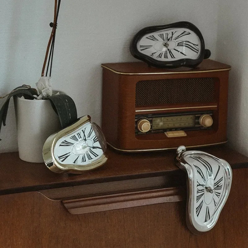 Salvador Dali Surrealistic Distorted Melting Clock - Homevalley.co.uk