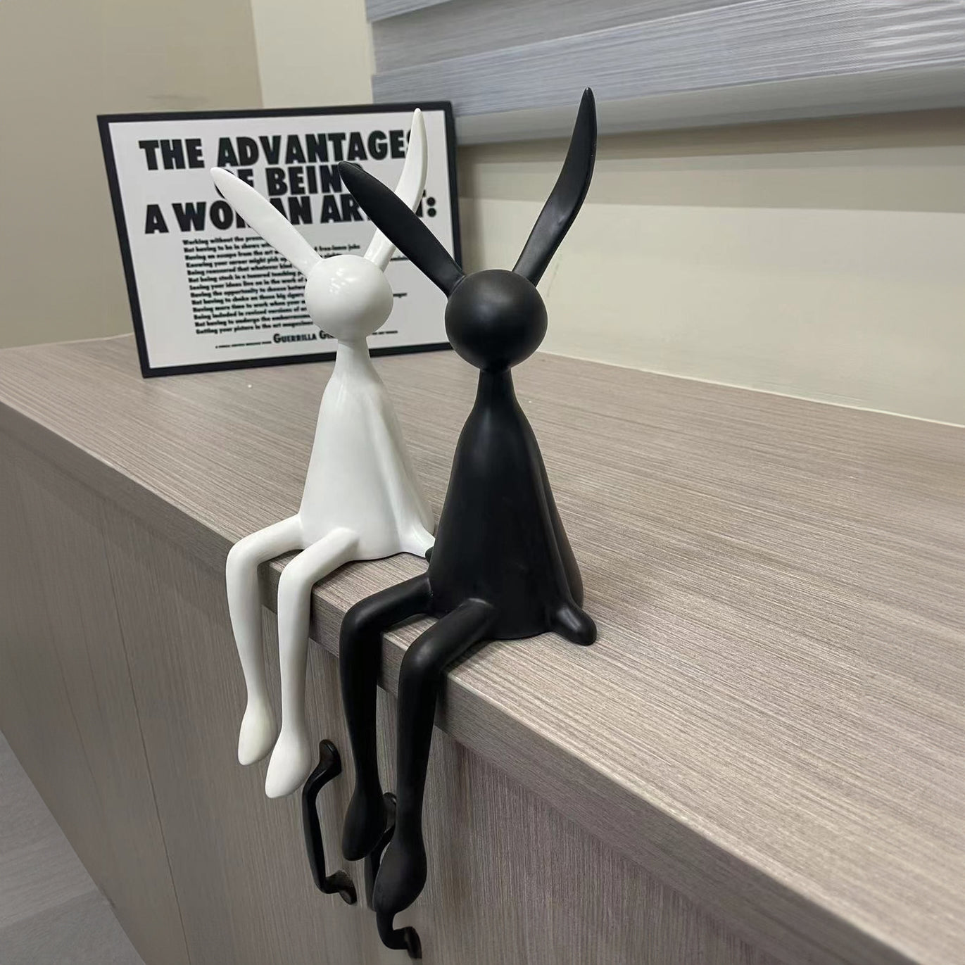 Sitting Rabbit Statue Figurine Home Decor - Homevalley.co.uk