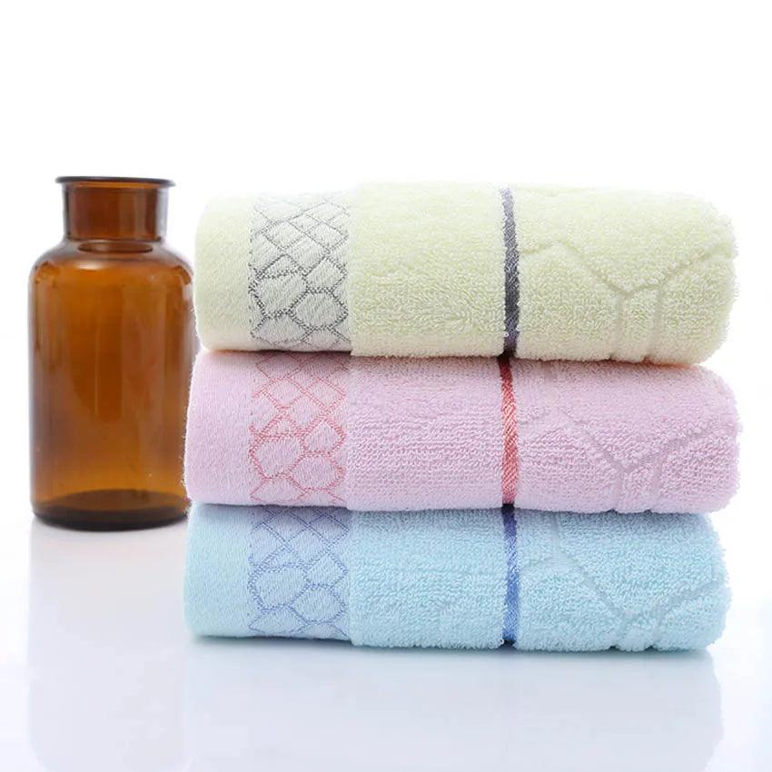 Soft, Durable and absorbent pure Cotton Bath Towels, Set of 3 - Homevalley.co.uk