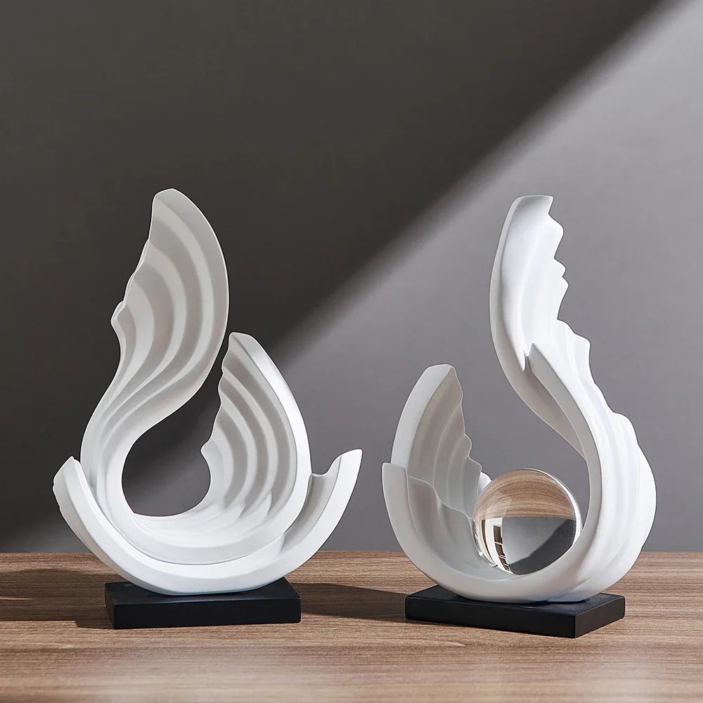 Abstract Transparent Resin Ornament - Homevalley.co.uk