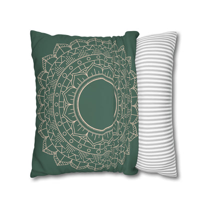 Enchanting Peacock William Morris Style Square Pillow, Throw Pillow Peacock Design, Decorate with Magic - Homevalley.co.uk