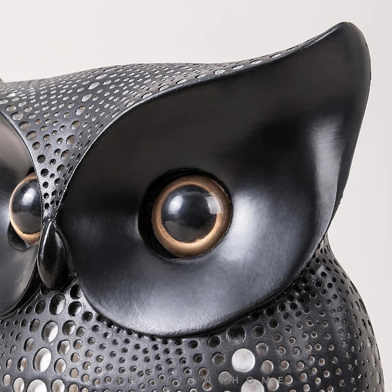 Resin Owl Figurine - Homevalley.co.uk