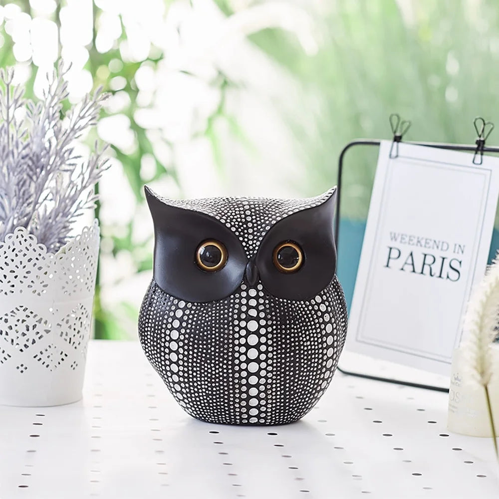 Resin Owl Figurine - Homevalley.co.uk