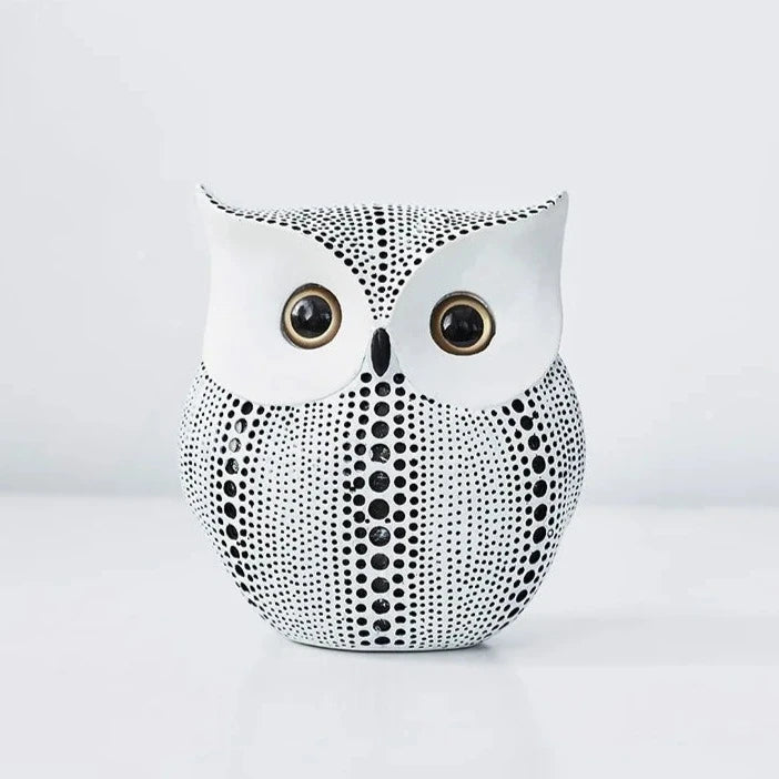 Resin Owl Figurine - Homevalley.co.uk