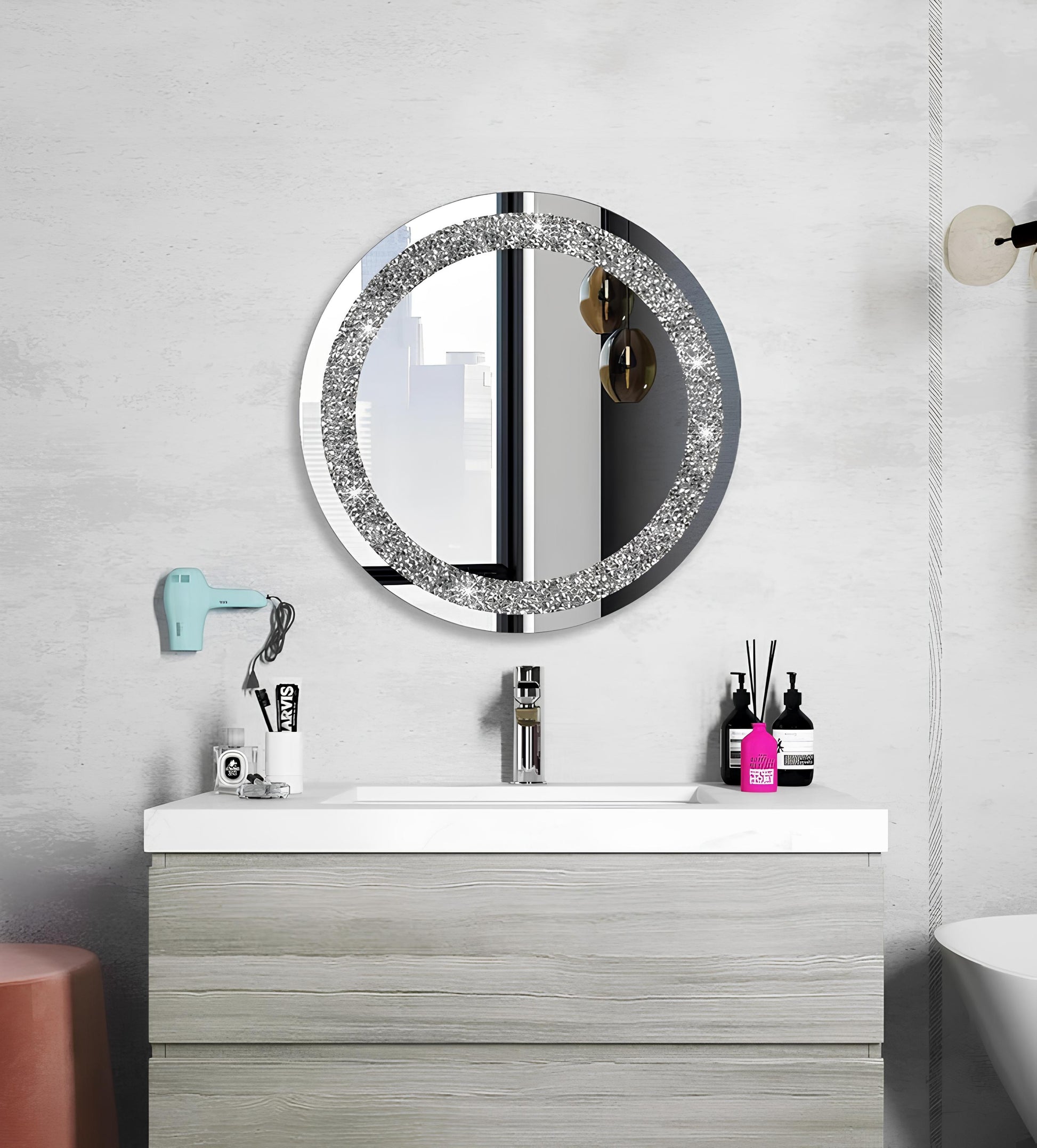 Round Decorative Wall Mirror with Crushed Crystal Diamonds - Homevalley.co.uk