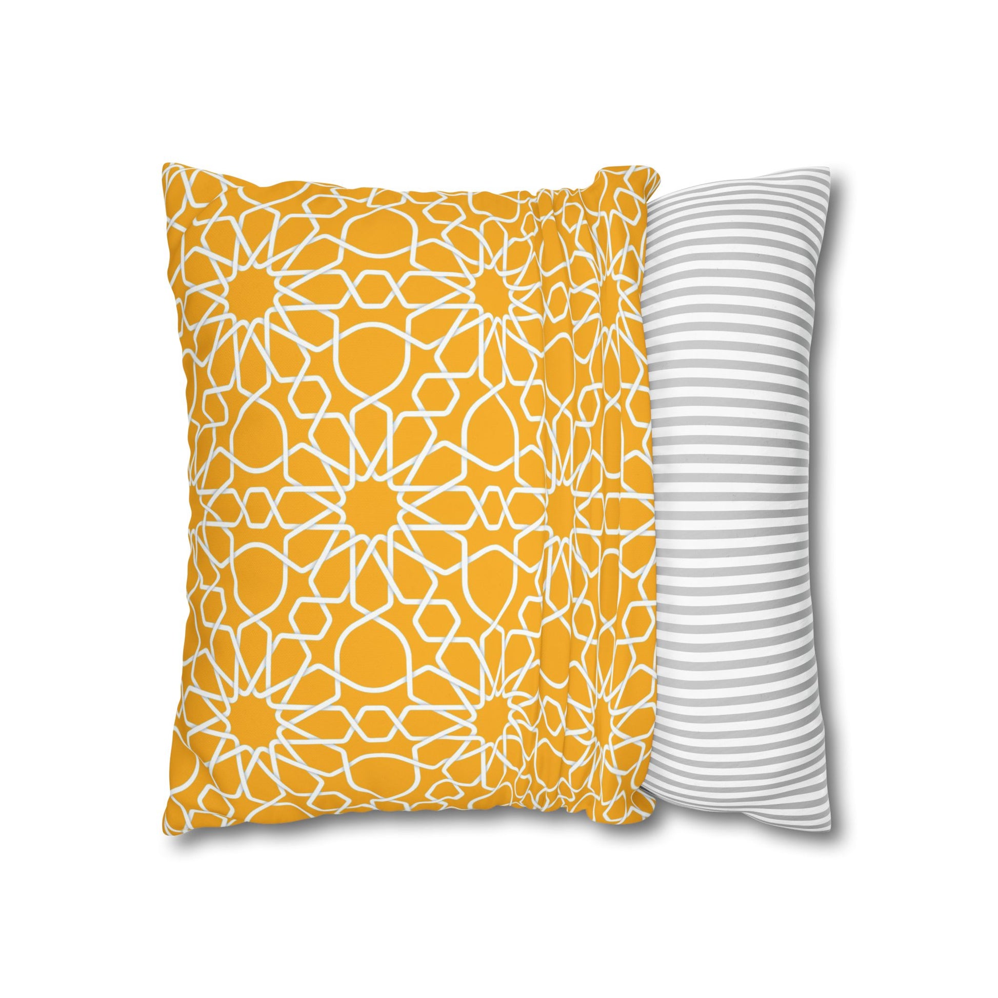 Wild Flowers Cushion Cover, Lilac and Yellow Flowers Cushion Cover, Floral Pillow, Botanical Pillow, Camomile Pillow - Homevalley.co.uk