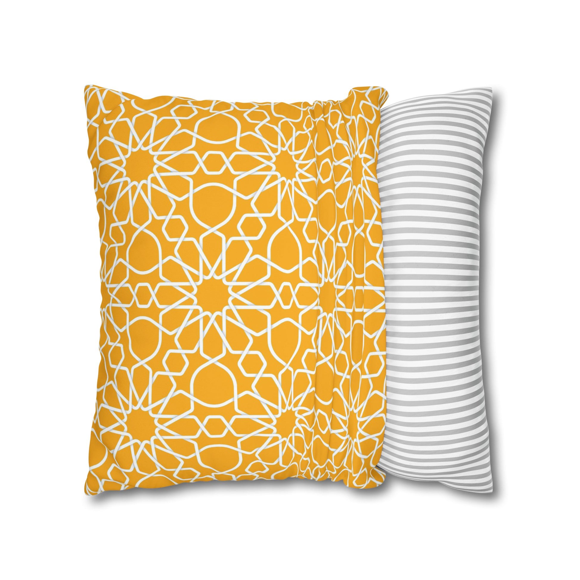 Wild Flowers Cushion Cover, Lilac and Yellow Flowers Cushion Cover, Floral Pillow, Botanical Pillow, Camomile Pillow - Homevalley.co.uk